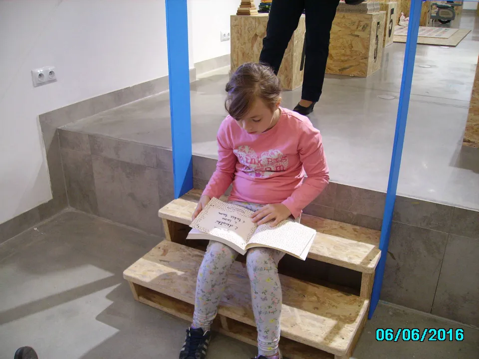 Klasa III C na “Lekcji Desingu” w Institute of Desigin w Kielcach — zdjęcie 31