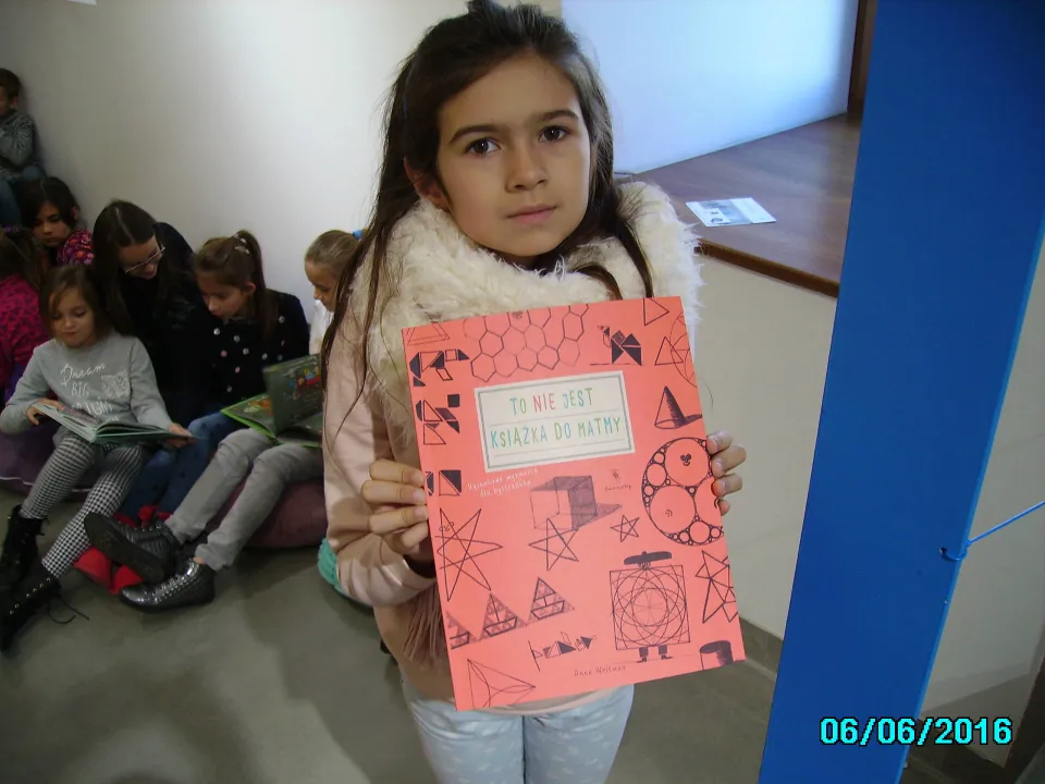 Klasa III C na “Lekcji Desingu” w Institute of Desigin w Kielcach — zdjęcie 38