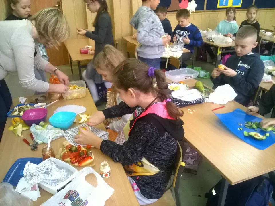 "Śniadanie daje moc" w klasie 3B — zdjęcie 8