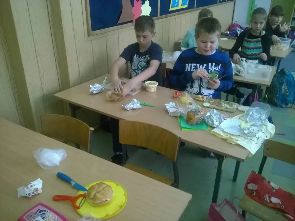 "Śniadanie daje moc" w klasie 3B — zdjęcie 9