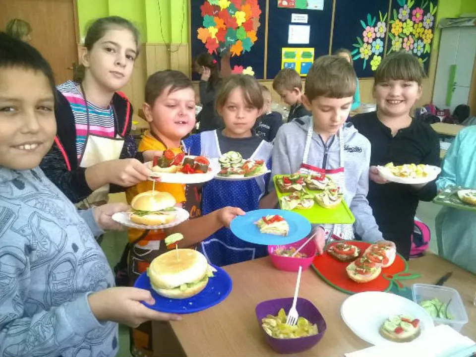 "Śniadanie daje moc" w klasie 3B — zdjęcie 11
