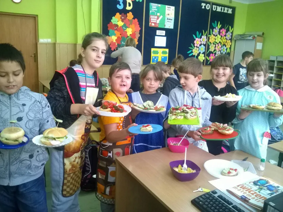 "Śniadanie daje moc" w klasie 3B — zdjęcie 12