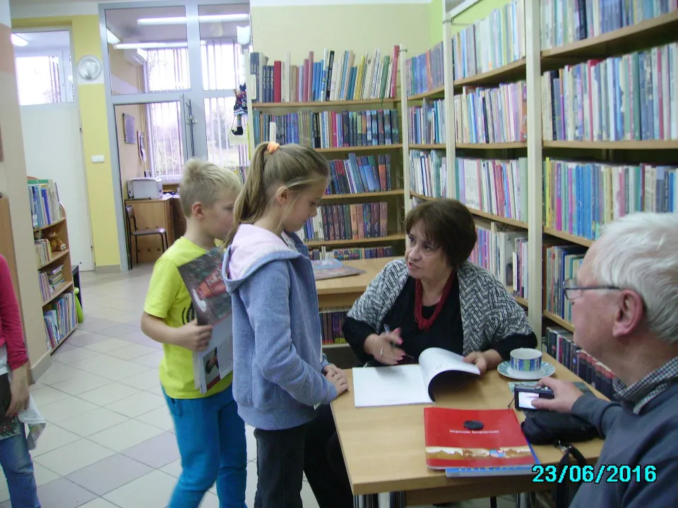 Klasa III C w bibliotece osiedlowej — zdjęcie 13