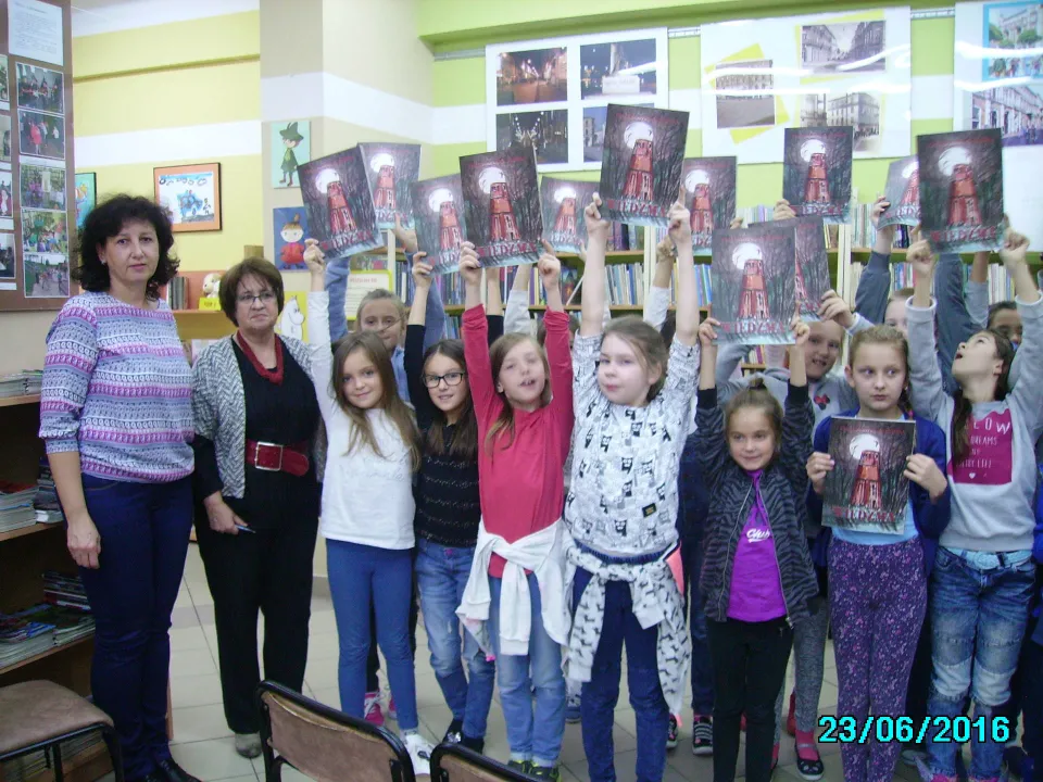 Klasa III C w bibliotece osiedlowej — zdjęcie 15