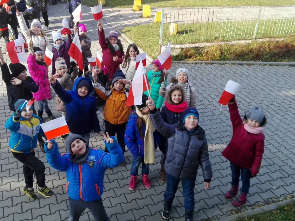 Klasa 3D podczas Marszu Niepodległościowego. — zdjęcie 5