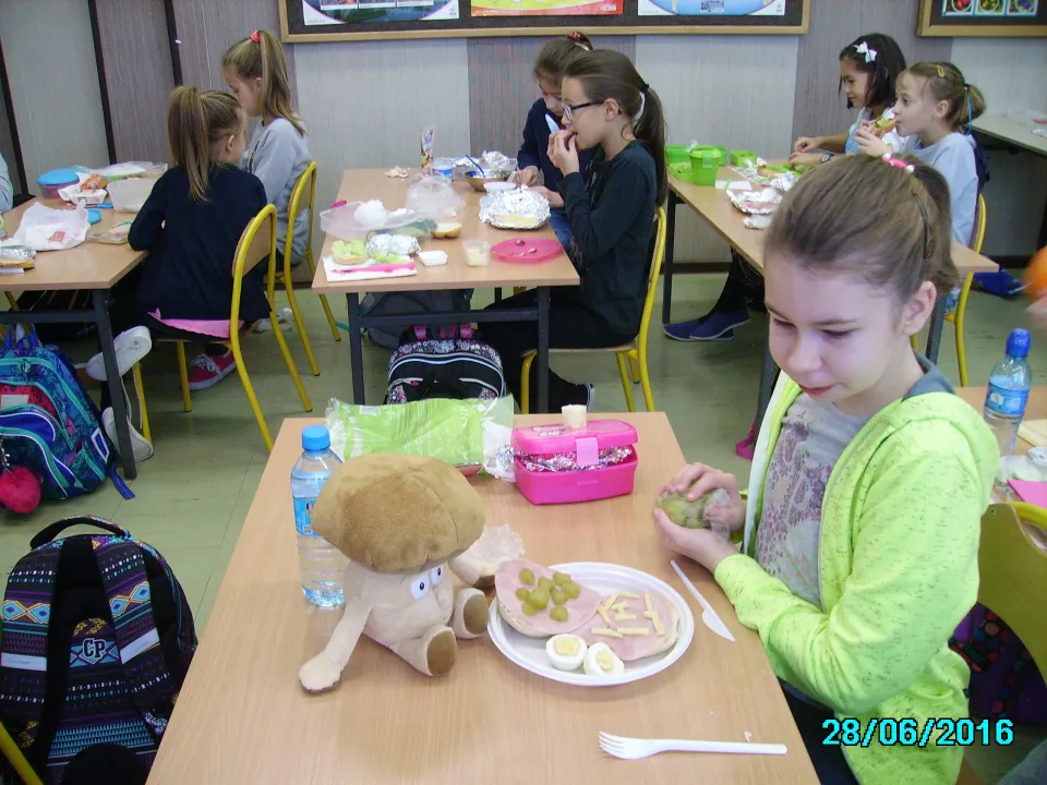 Czy śniadanie daje moc? – odpowiedzi udziela klasa III C — zdjęcie 19