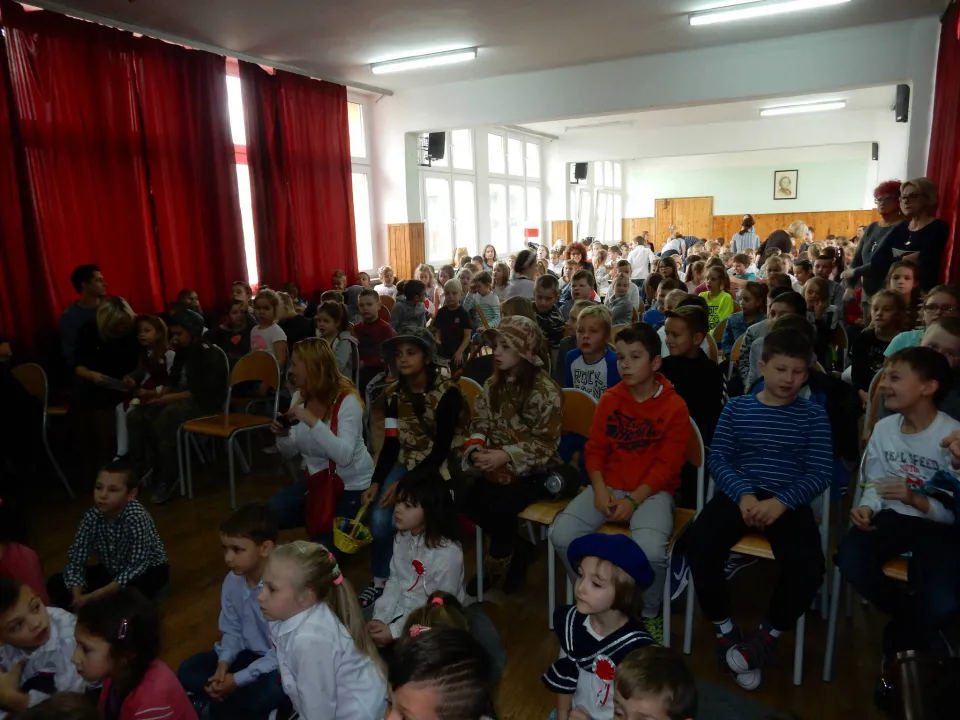 Klasa 0a w konkursie pieśni patriotycznej — zdjęcie 18