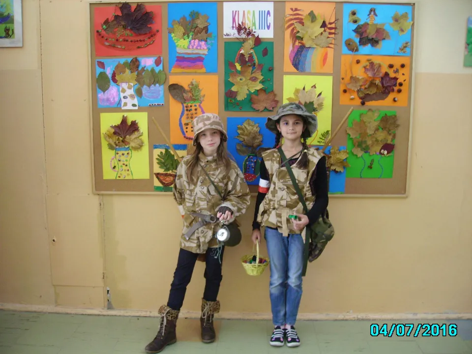 Klasa III C w Konkursie Pieśni Patriotycznej — zdjęcie 3