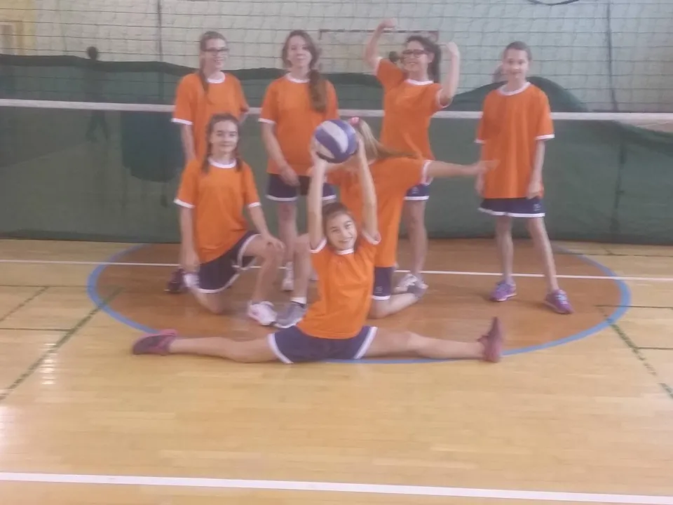 Siatkówka dziewcząt — zdjęcie 1
