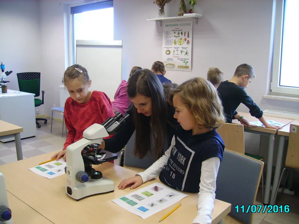 Klasa III C w Ogrodzie Botanicznym w Kielcach — zdjęcie 19