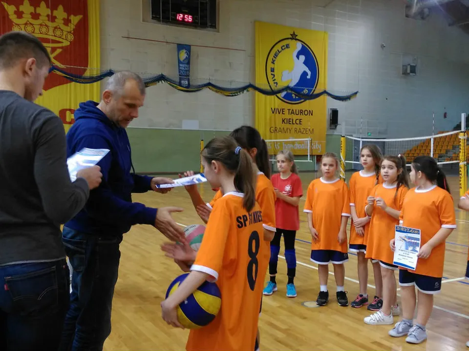 Minisiatkówka dziewcząt — zdjęcie 10