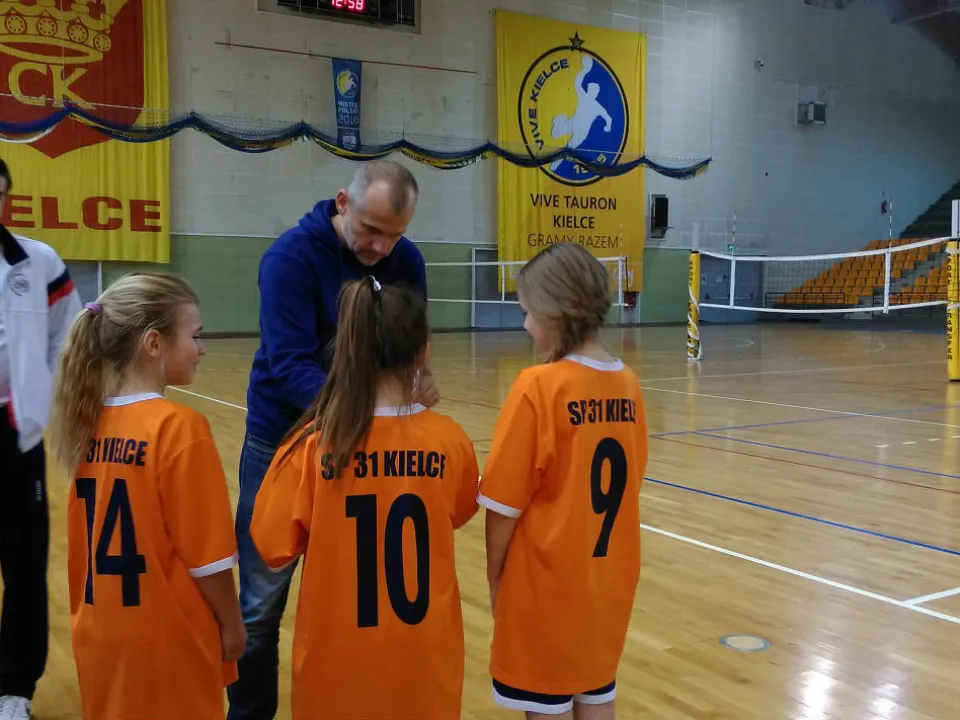 Minisiatkówka dziewcząt — zdjęcie 11
