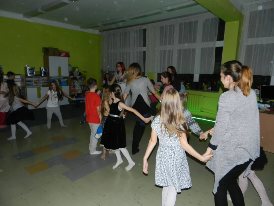 Dyskoteka Andrzejkowa w IIID — zdjęcie 20