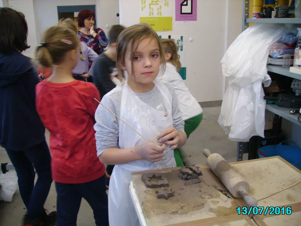 Klasa III C na warsztatach ceramicznych w Institute of Design w Kielcach — zdjęcie 16