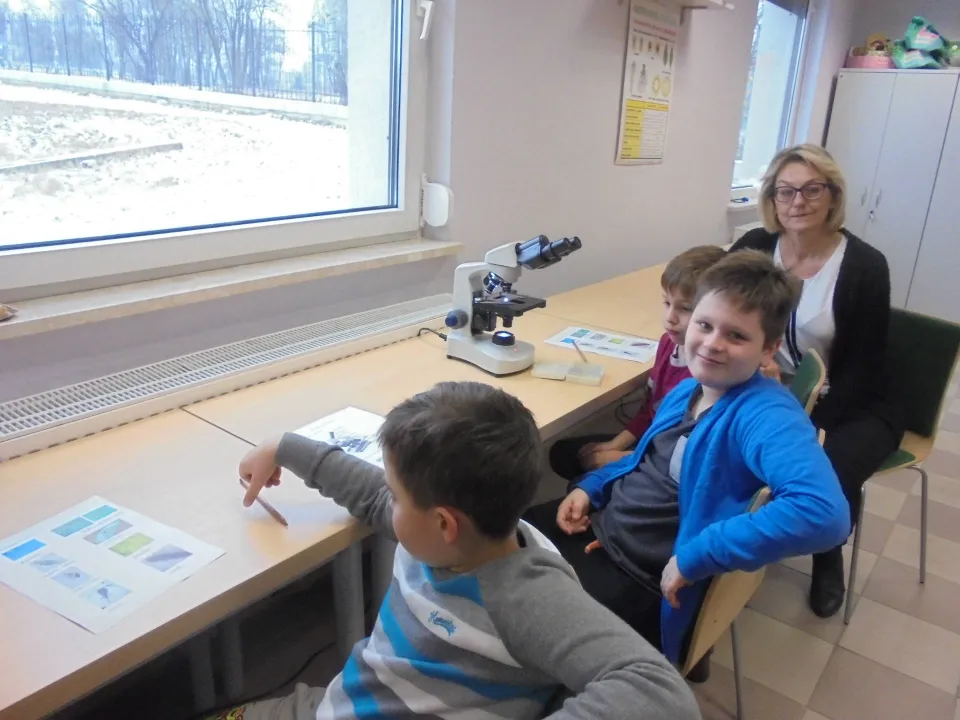 Zajęcia przyrodnicze w Ogrodzie Botanicznym – kl. 3 a — zdjęcie 11