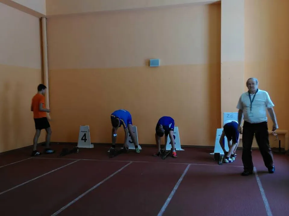Zawody lekkoatletyczne — zdjęcie 2