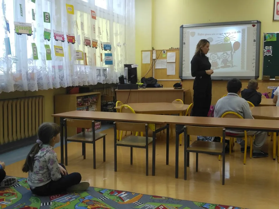 Spotkanie ze Strażą Miejską w 0a — zdjęcie 1