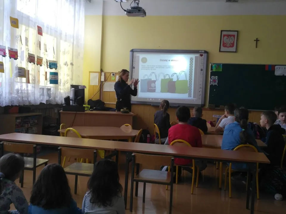 Spotkanie ze Strażą Miejską w 0a — zdjęcie 5