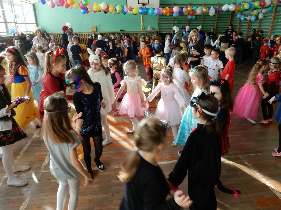Bal karnawałowy w 0a — zdjęcie 9