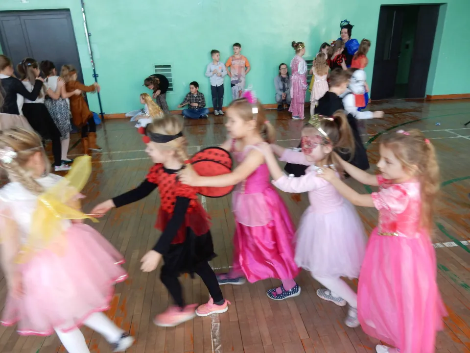Bal karnawałowy w 0a — zdjęcie 14