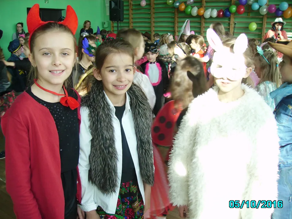 Zabawa karnawałowa w klasie III C — zdjęcie 11