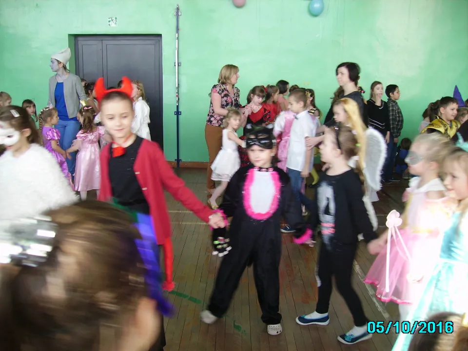 Zabawa karnawałowa w klasie III C — zdjęcie 12