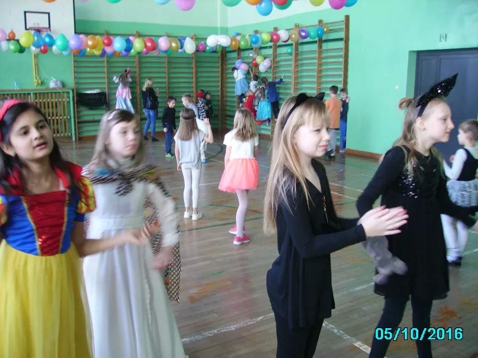 Zabawa karnawałowa w klasie III C — zdjęcie 19