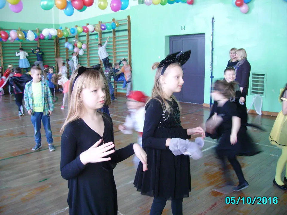 Zabawa karnawałowa w klasie III C — zdjęcie 23