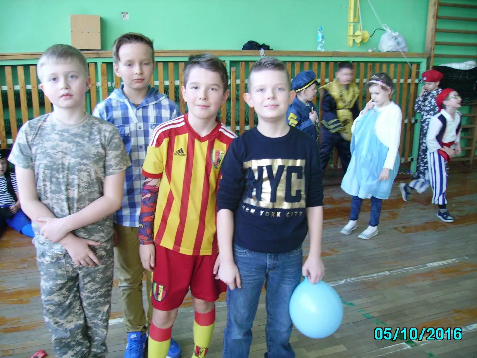 Zabawa karnawałowa w klasie III C — zdjęcie 25