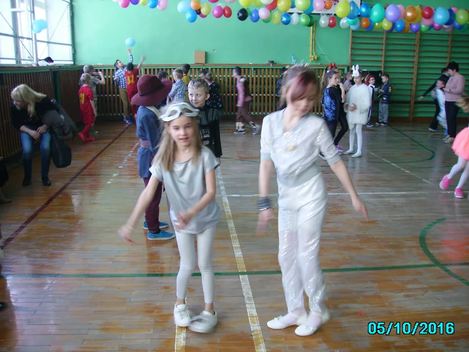 Zabawa karnawałowa w klasie III C — zdjęcie 27
