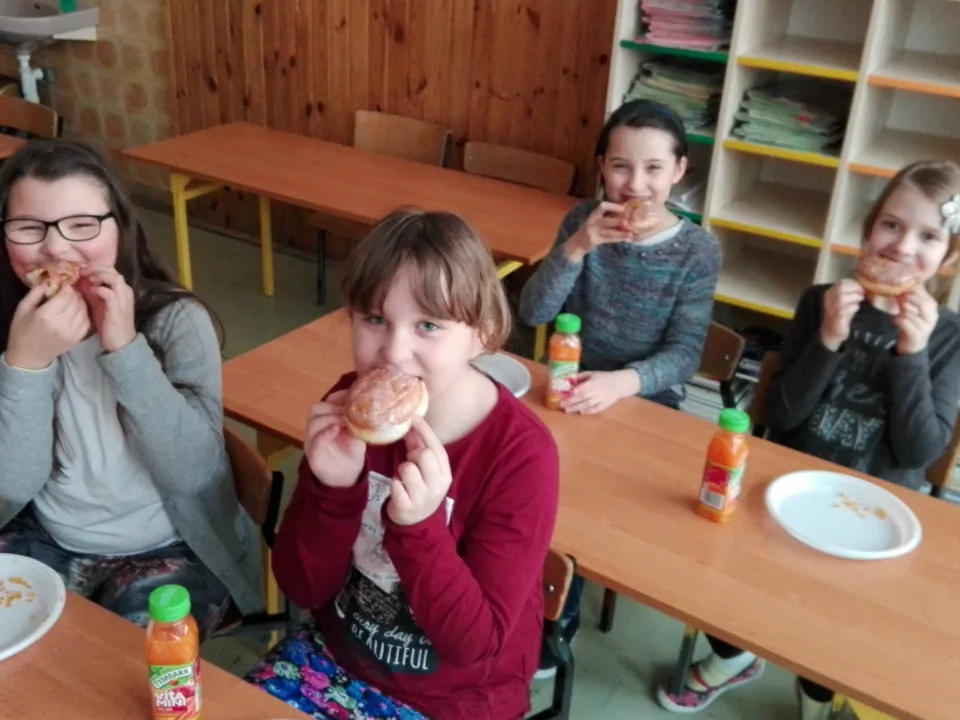 Pyszne pączki w "Tłusty Czwartek" w IIId — zdjęcie 3