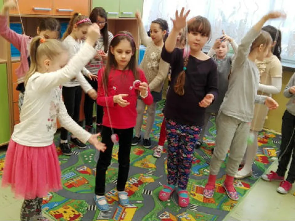 Dzień Kobiet w IIId — zdjęcie 11