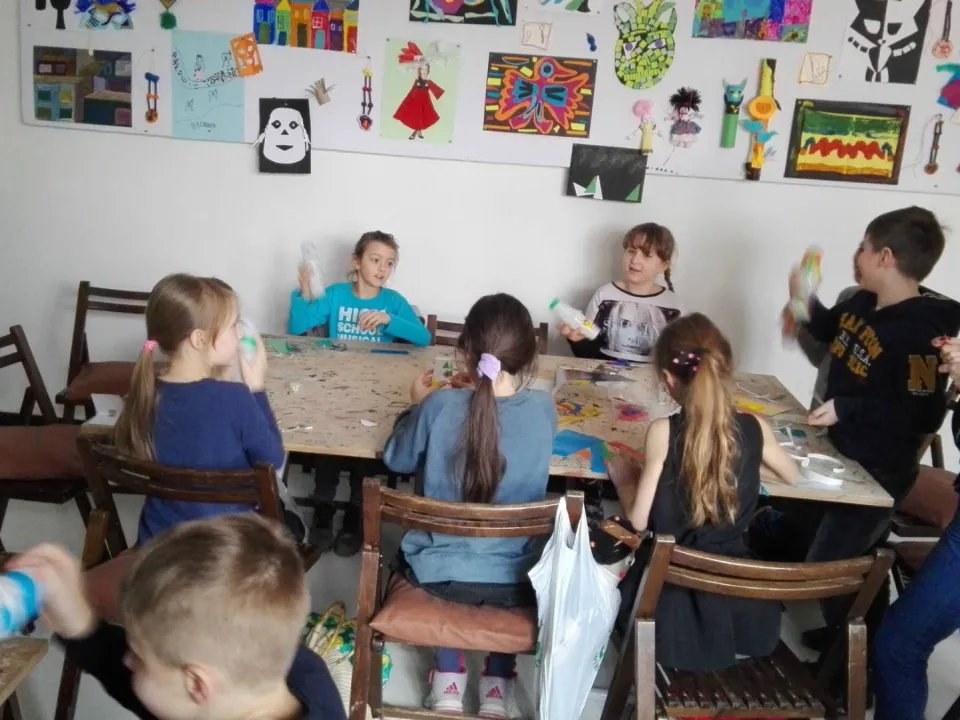 Warsztaty "Kolory Świata" z klasa IIId — zdjęcie 16