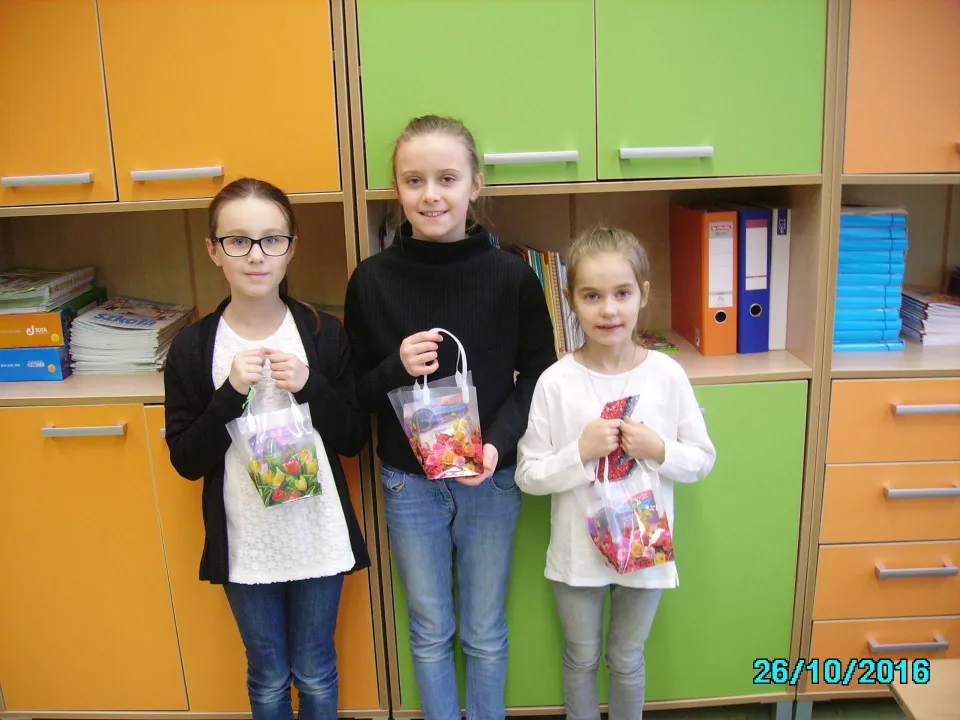 Dzień Kobiet w klasie III C. — zdjęcie 2
