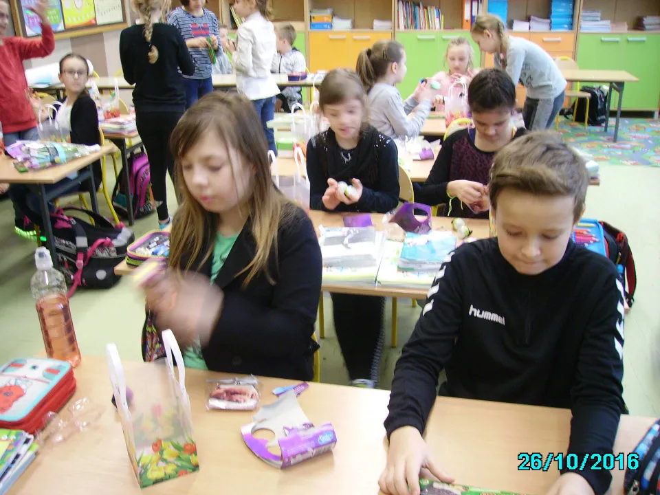 Dzień Kobiet w klasie III C. — zdjęcie 6