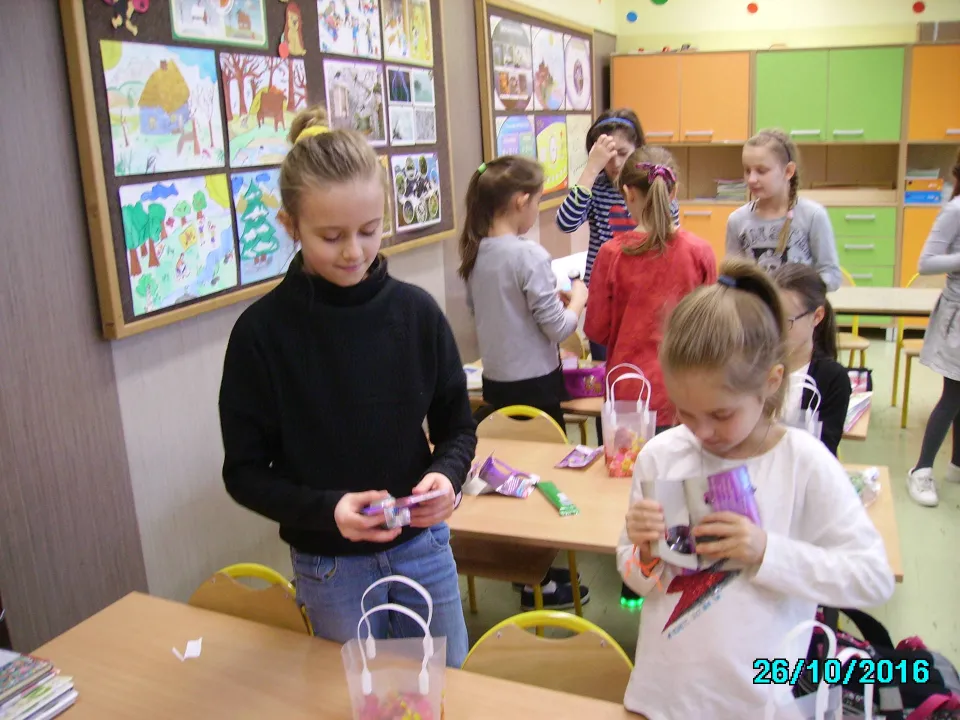 Dzień Kobiet w klasie III C. — zdjęcie 9