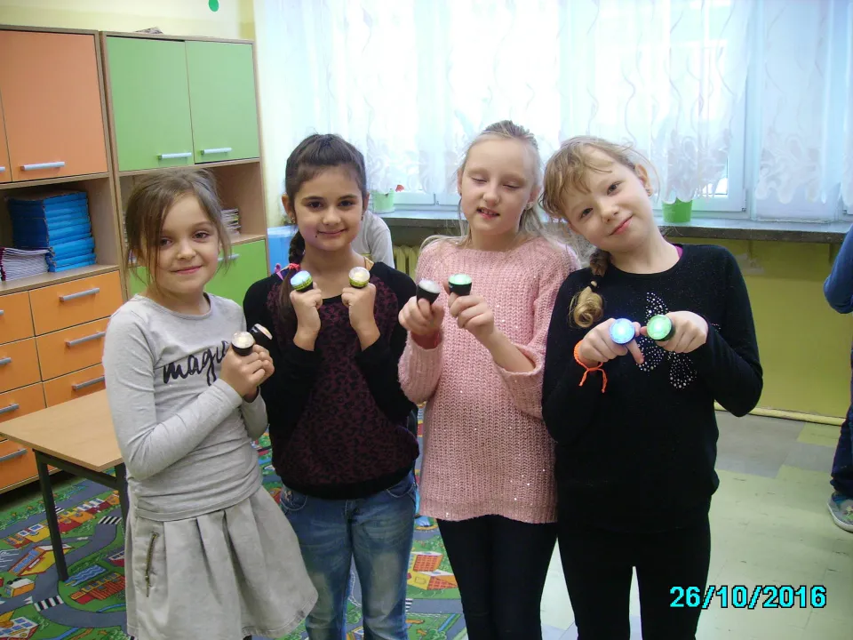 Dzień Kobiet w klasie III C. — zdjęcie 18