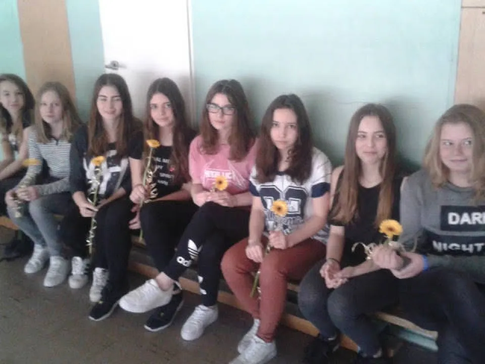 Dzien Kobiet w kl. 2 — zdjęcie 2