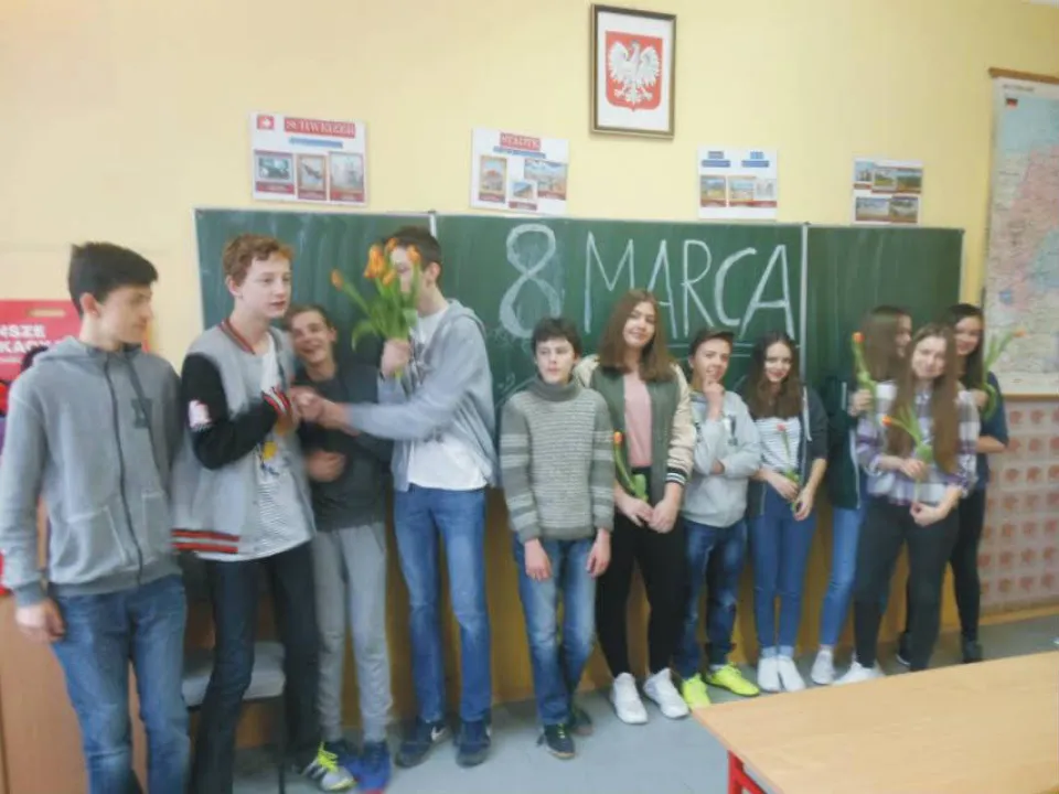 Dzien Kobiet w kl. 2 — zdjęcie 5