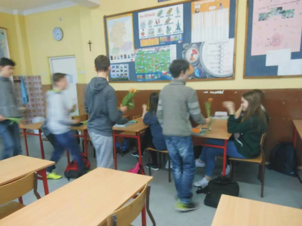 Dzien Kobiet w kl. 2 — zdjęcie 6