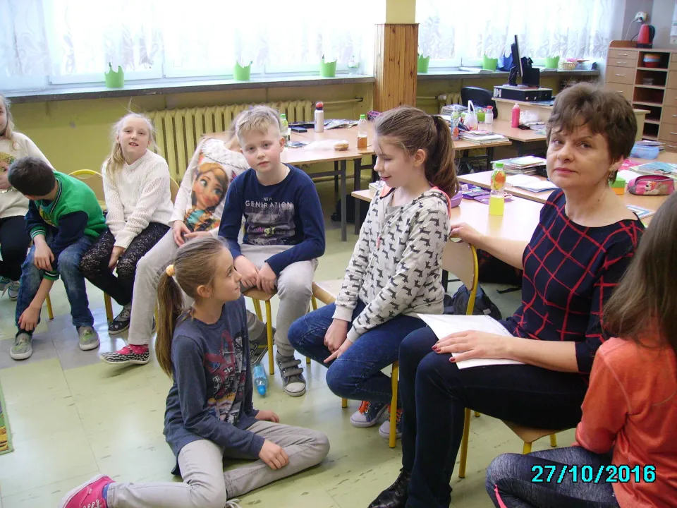 Warsztaty „Komunikacja werbalna i niewerbalna” w klasie III C. — zdjęcie 12