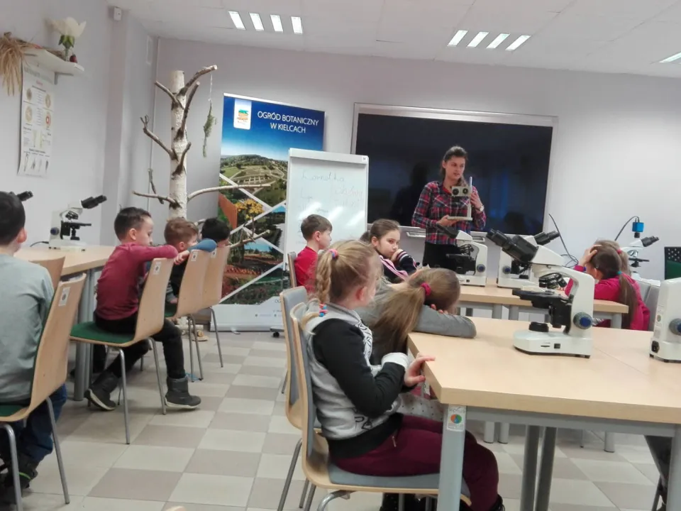 Klasa IIId w Ogrodzie Botanicznym. — zdjęcie 1