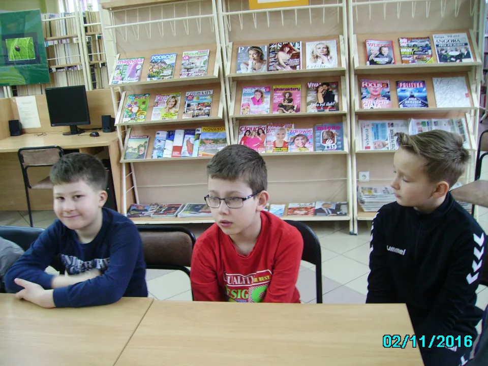 Tydzień Kultury Języka z klasą III C w Miejskiej Bibliotece Publicznej, Filia nr 2 w Kielcach. — zdjęcie 4