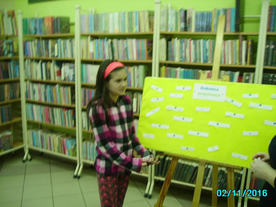 Tydzień Kultury Języka z klasą III C w Miejskiej Bibliotece Publicznej, Filia nr 2 w Kielcach. — zdjęcie 11