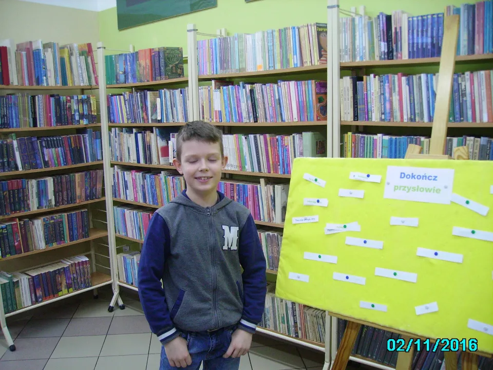 Tydzień Kultury Języka z klasą III C w Miejskiej Bibliotece Publicznej, Filia nr 2 w Kielcach. — zdjęcie 16