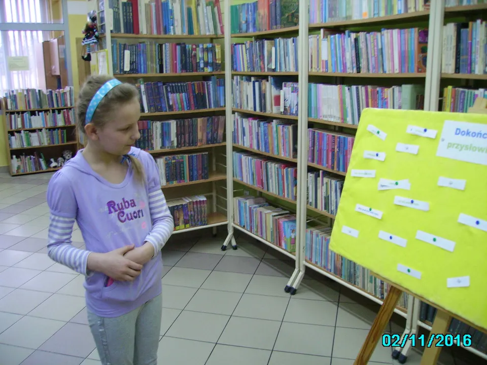 Tydzień Kultury Języka z klasą III C w Miejskiej Bibliotece Publicznej, Filia nr 2 w Kielcach. — zdjęcie 19