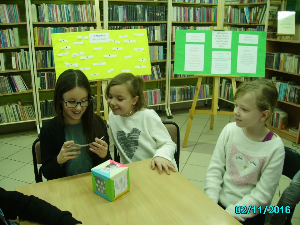 Tydzień Kultury Języka z klasą III C w Miejskiej Bibliotece Publicznej, Filia nr 2 w Kielcach. — zdjęcie 21