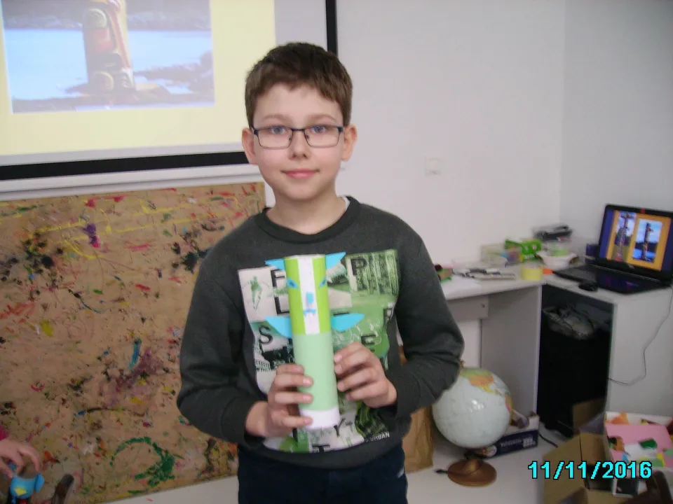 „Podróż do Ameryce Północnej” z klasą III C w Muzeum Dialogu Kultur w Kielcach. — zdjęcie 24