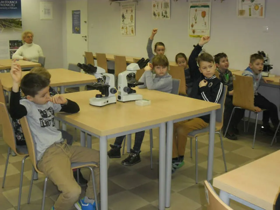 klasa 2 c w ogrodzie botanicznym — zdjęcie 3