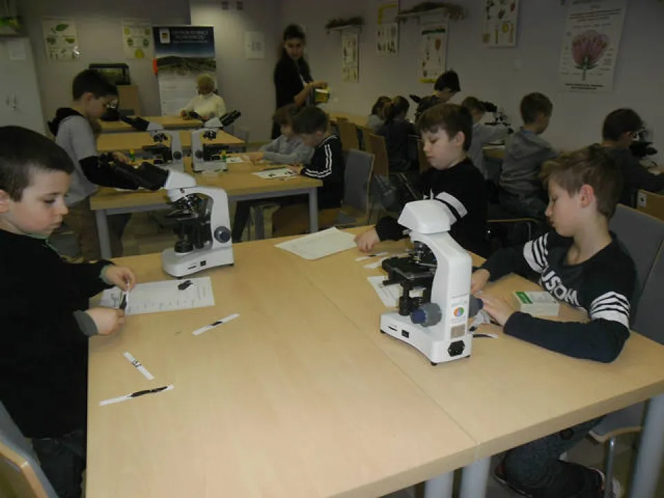 klasa 2 c w ogrodzie botanicznym — zdjęcie 19